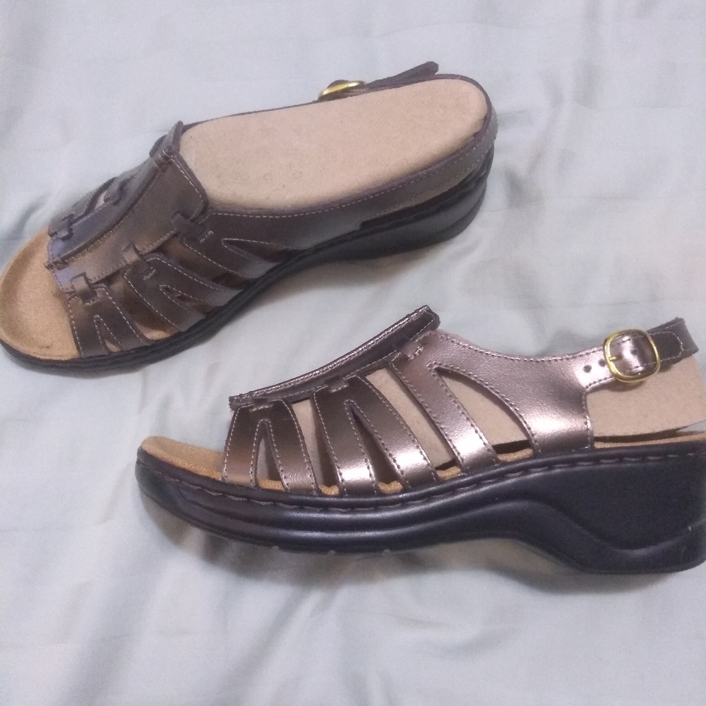 Clark's Lexi Marigold leather sandal NWOT size 9.5